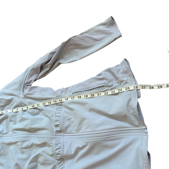 Lululemon Round Trip Jacket- Sweat Wicking Lightweight Athletic Jacket- Size 10 - Picture 14 of 14